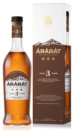 Бренди АРАРАТ "3 звезды" 40% 0,5л